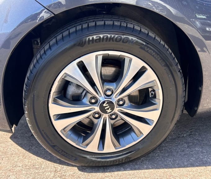 2025 Kia Venga