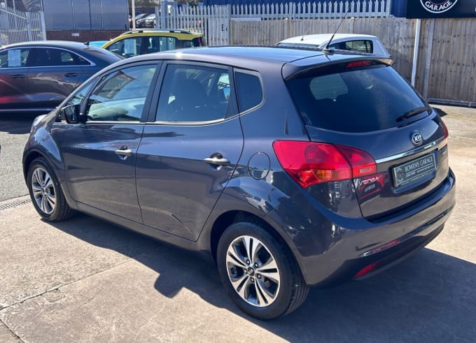 2025 Kia Venga