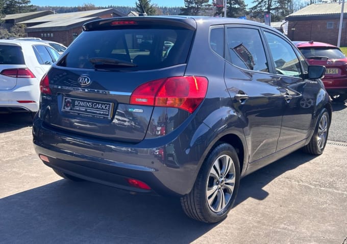 2025 Kia Venga