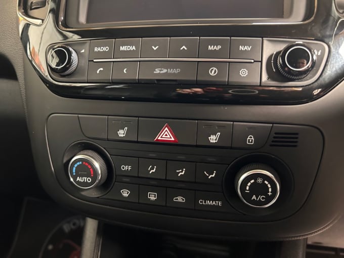 2025 Kia Venga