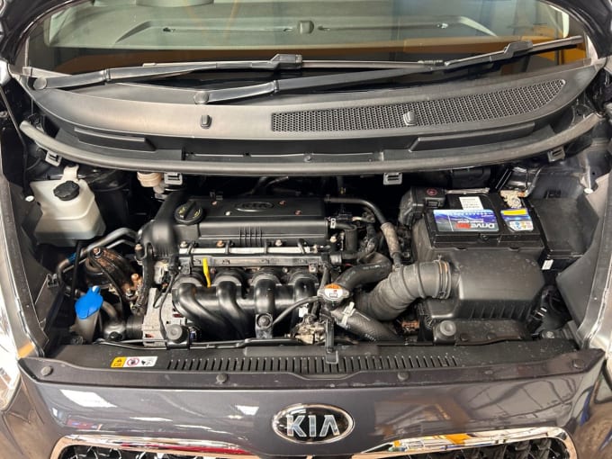 2025 Kia Venga