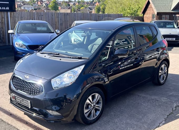 2025 Kia Venga
