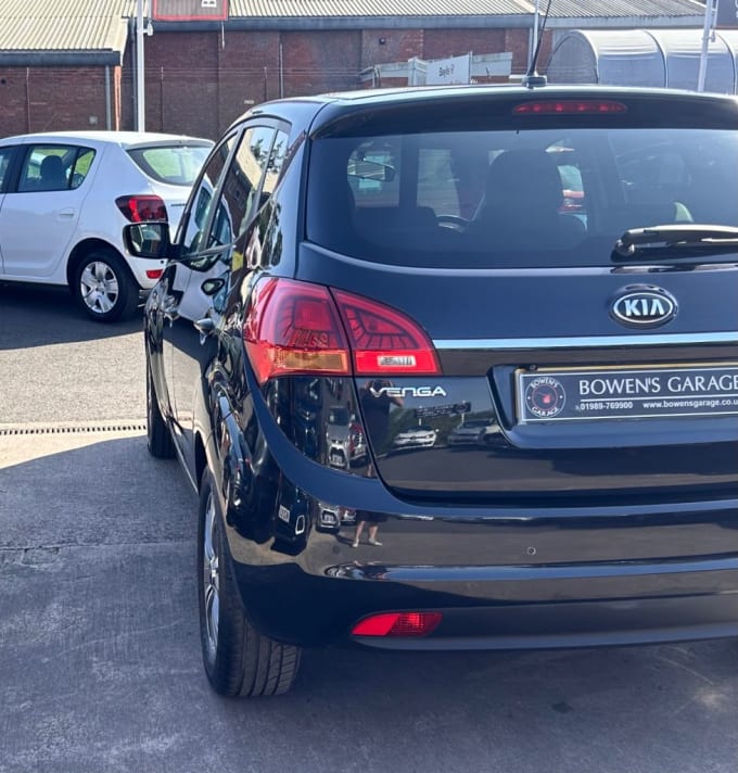 2025 Kia Venga