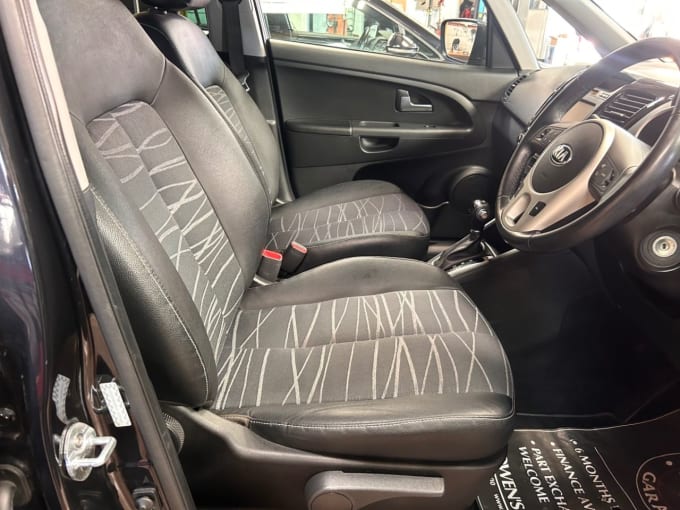 2025 Kia Venga