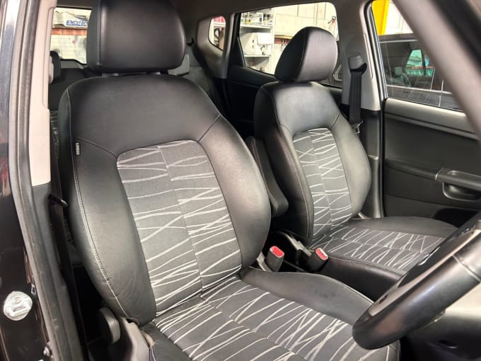 2025 Kia Venga