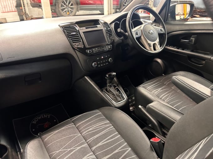 2025 Kia Venga