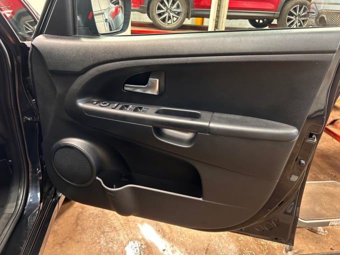 2025 Kia Venga