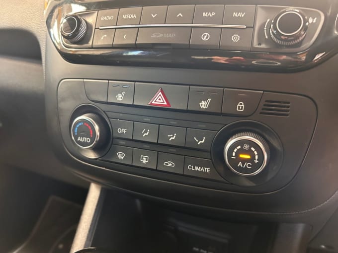 2025 Kia Venga