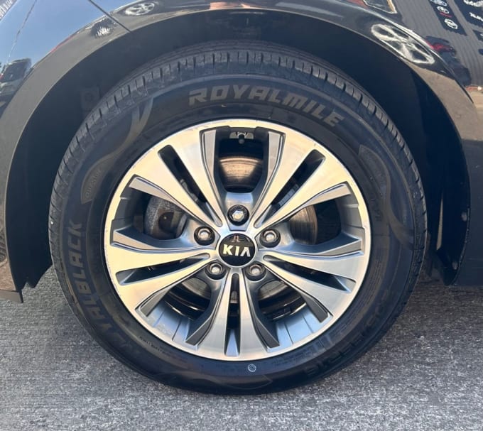 2025 Kia Venga