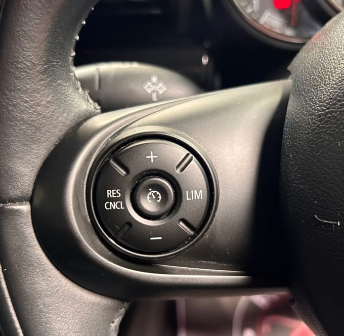 2025 Mini Clubman