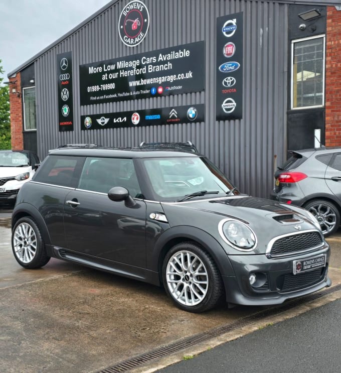 2025 Mini Hatch