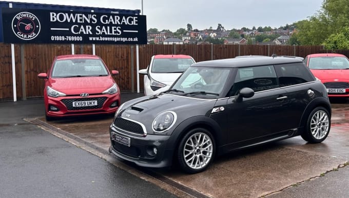 2025 Mini Hatch