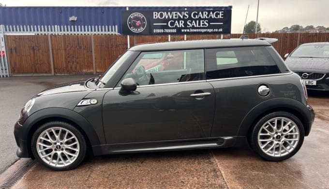 2025 Mini Hatch