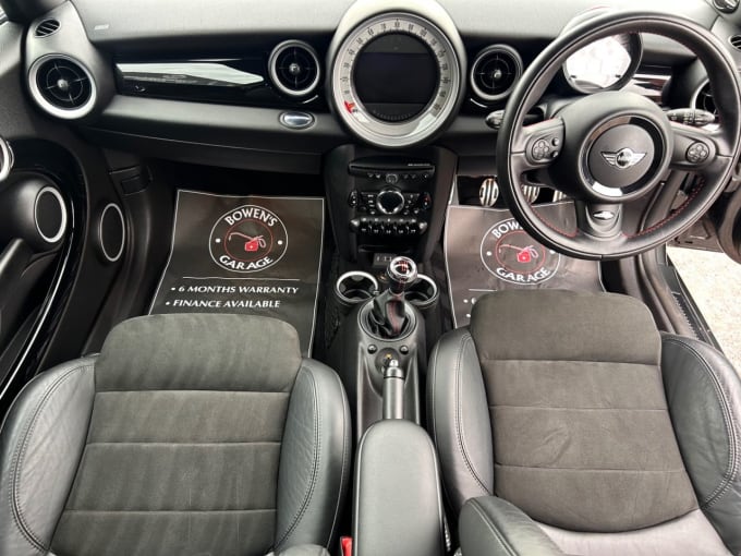 2025 Mini Hatch