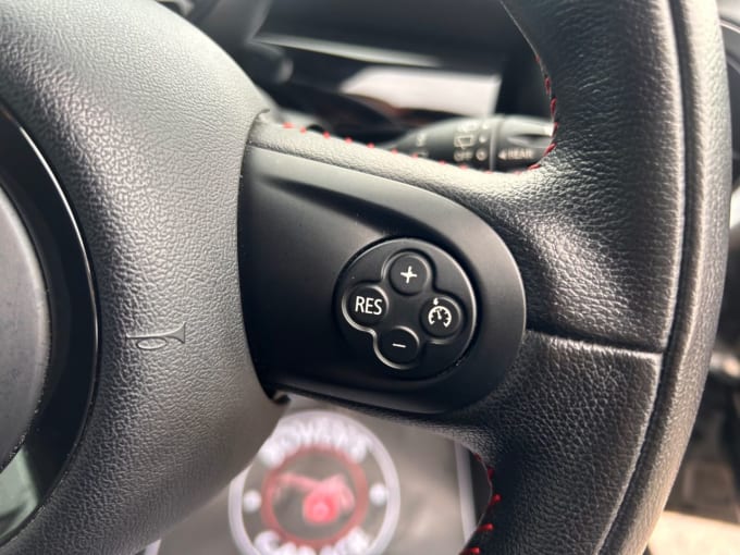 2025 Mini Hatch