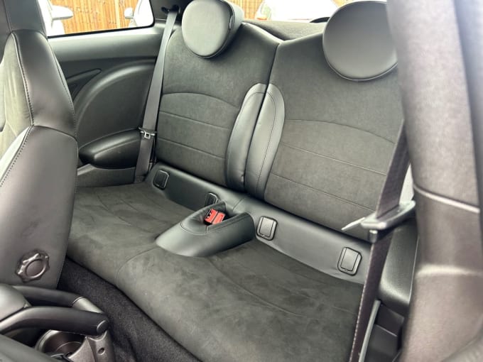 2025 Mini Hatch