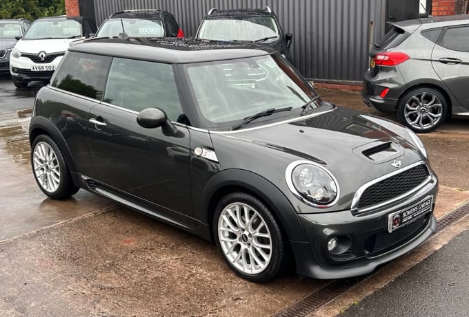 2025 Mini Hatch