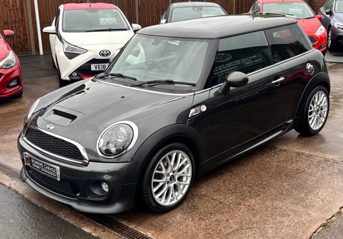 2025 Mini Hatch