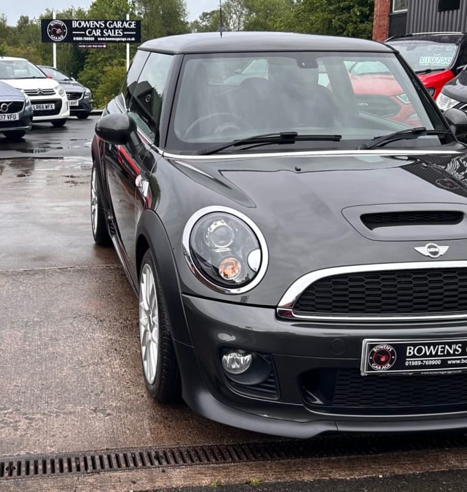 2025 Mini Hatch