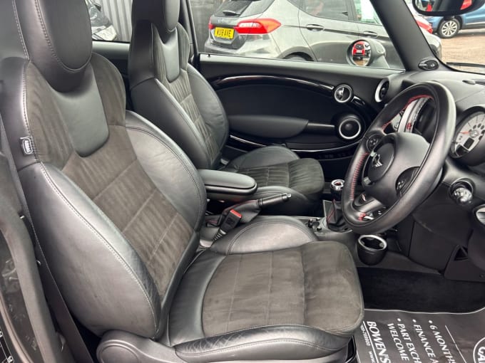 2025 Mini Hatch