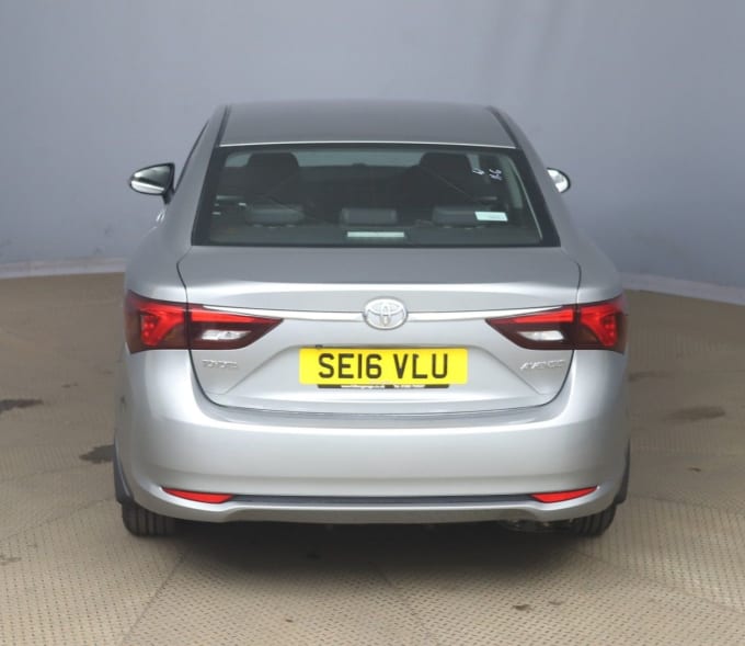 2025 Toyota Avensis