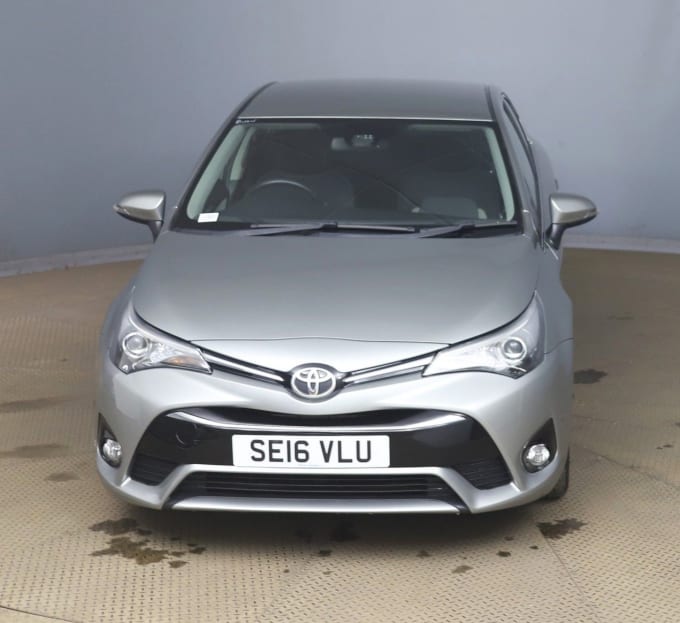 2025 Toyota Avensis