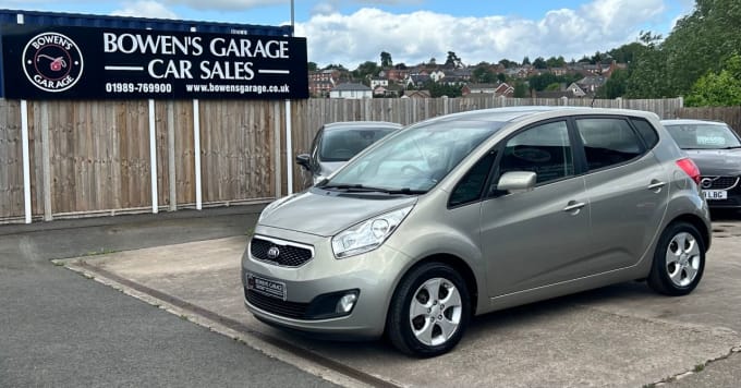 2025 Kia Venga