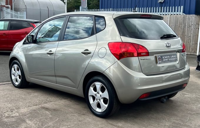 2025 Kia Venga