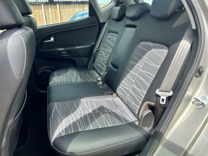 2025 Kia Venga