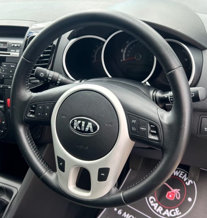 2025 Kia Venga
