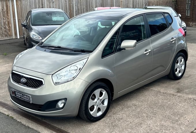 2025 Kia Venga