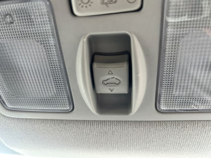 2025 Kia Venga