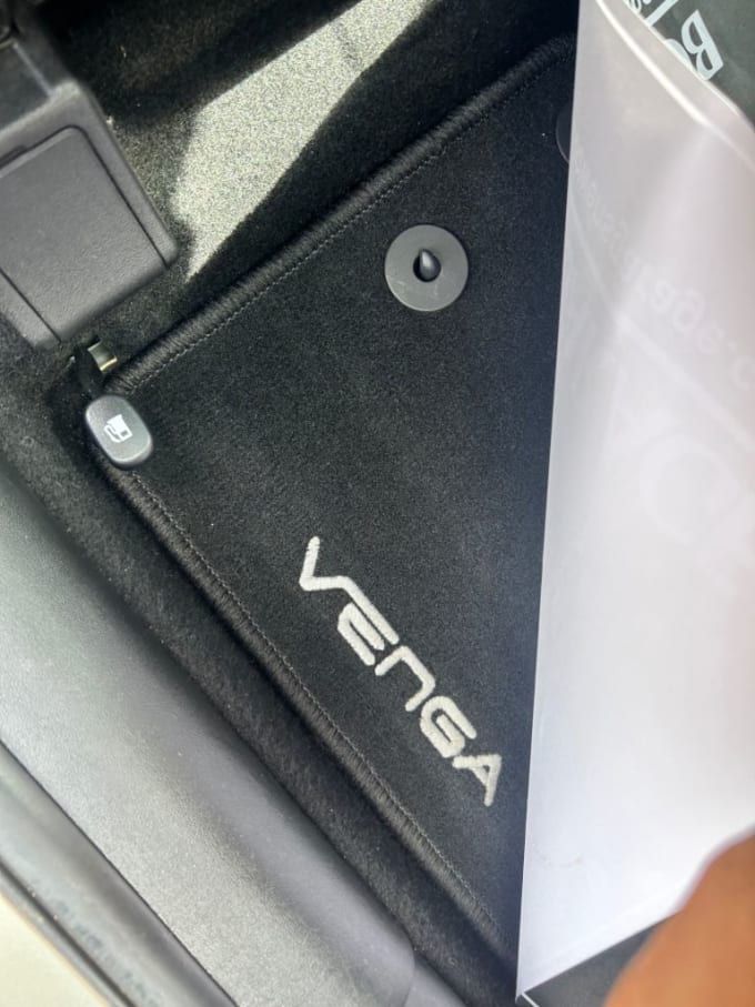 2025 Kia Venga