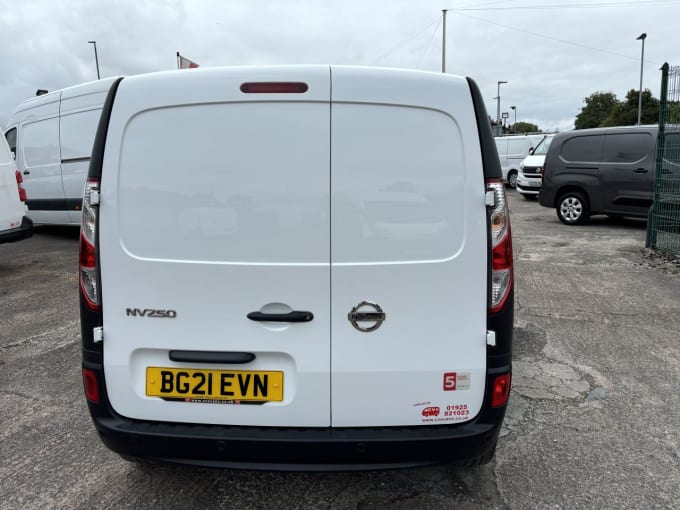 2024 Nissan Nv250