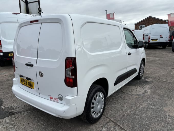 2024 Vauxhall Combo