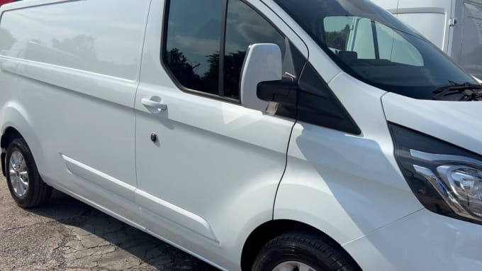 2024 Ford Transit Custom