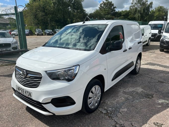 2024 Vauxhall Combo