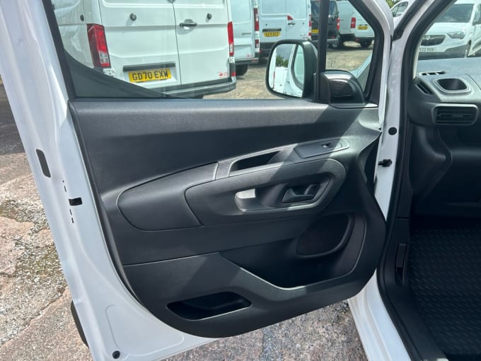 2024 Vauxhall Combo