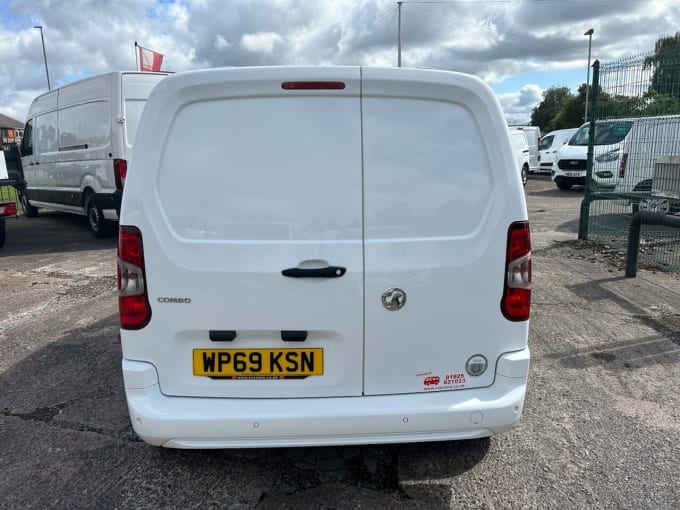 2024 Vauxhall Combo