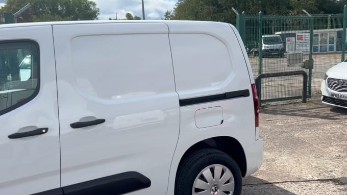 2024 Vauxhall Combo