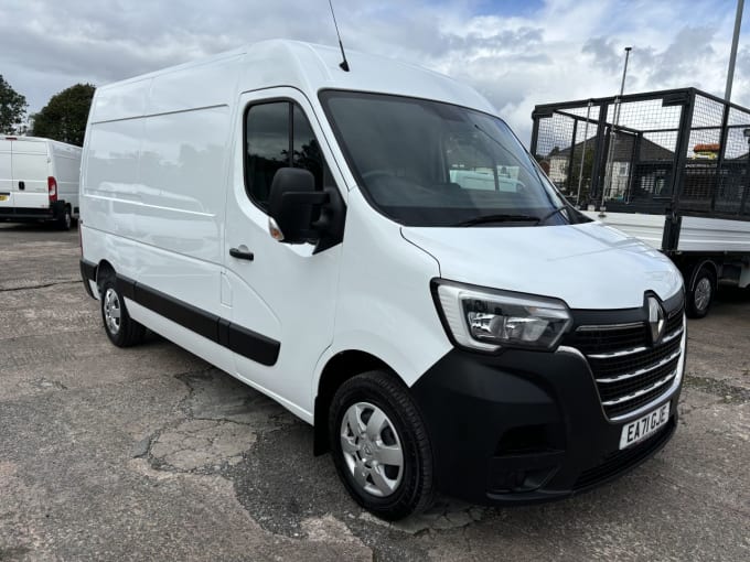 2024 Renault Master