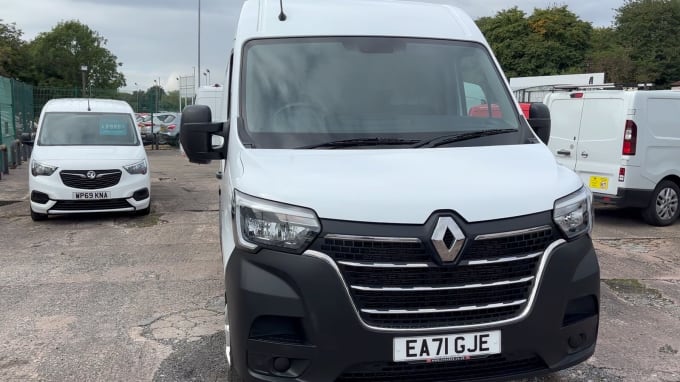 2024 Renault Master