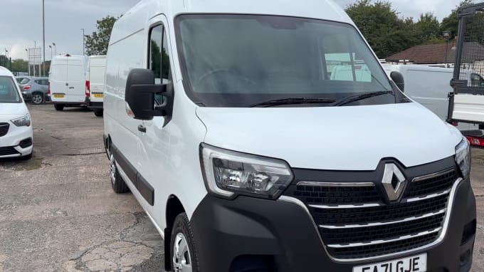 2024 Renault Master