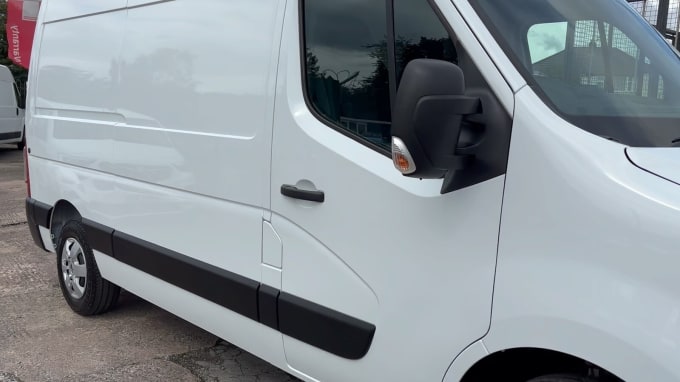 2024 Renault Master