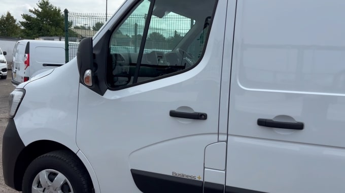 2024 Renault Master