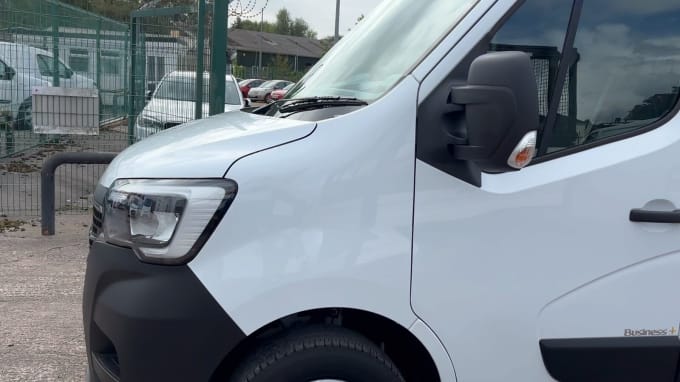 2024 Renault Master