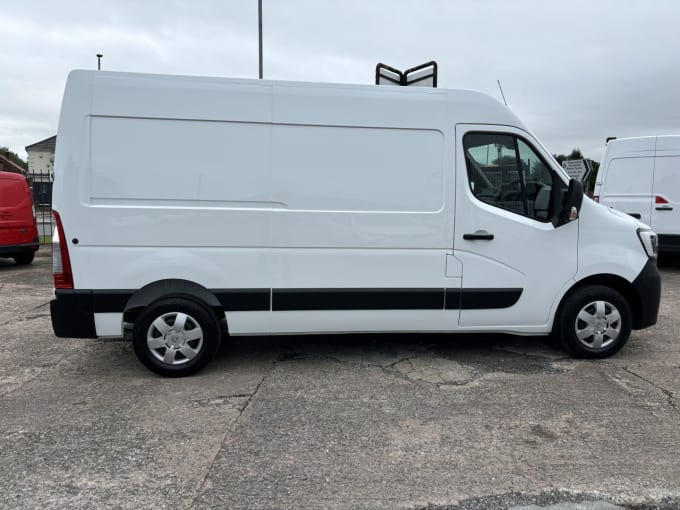 2024 Renault Master