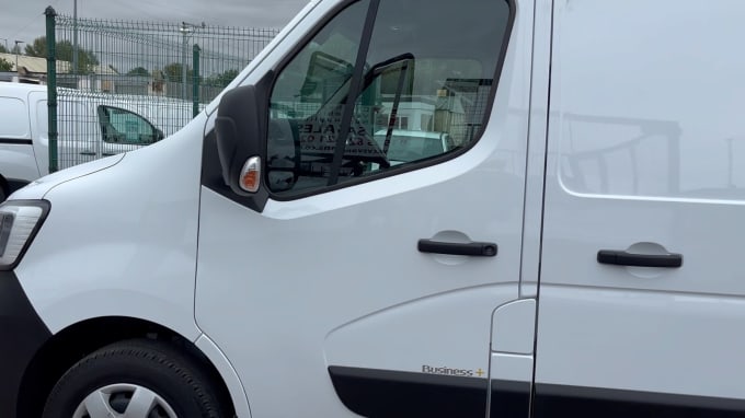 2024 Renault Master