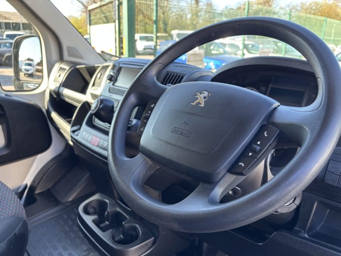 2025 Peugeot Boxer