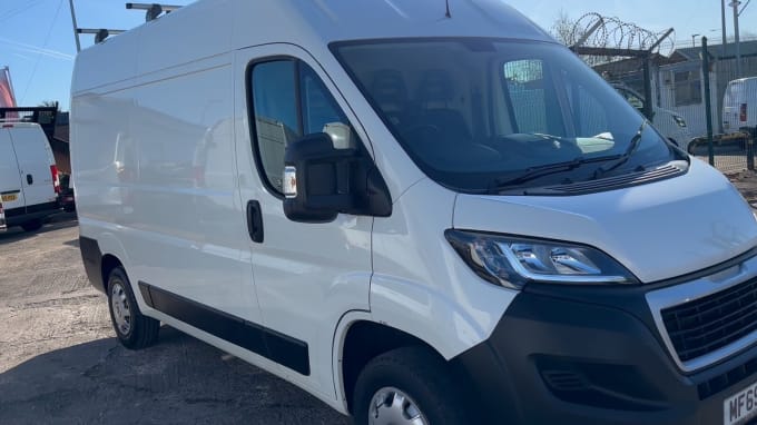 2025 Peugeot Boxer